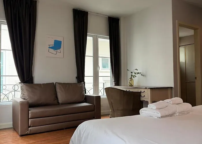 度假居 Entire 3bedroom Townhome, Shared Swimming Pool In Sukhumvit, 2901 曼谷