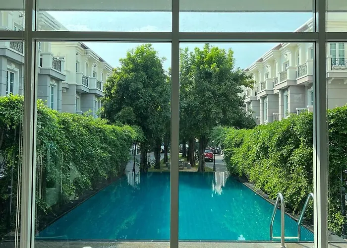 Entire 3bedroom Townhome, Shared Swimming Pool In Sukhumvit, 2901 度假居