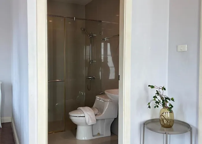 Entire 3bedroom Townhome, Shared Swimming Pool In Sukhumvit, 2901 度假居