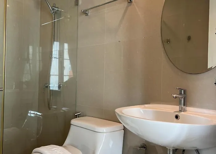 Entire 3bedroom Townhome, Shared Swimming Pool In Sukhumvit, 2901 度假居 *