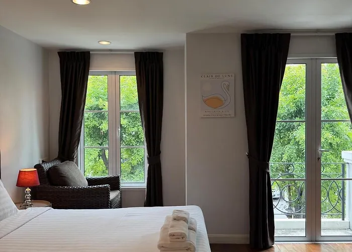 Entire 3bedroom Townhome, Shared Swimming Pool In Sukhumvit, 2901 * 曼谷