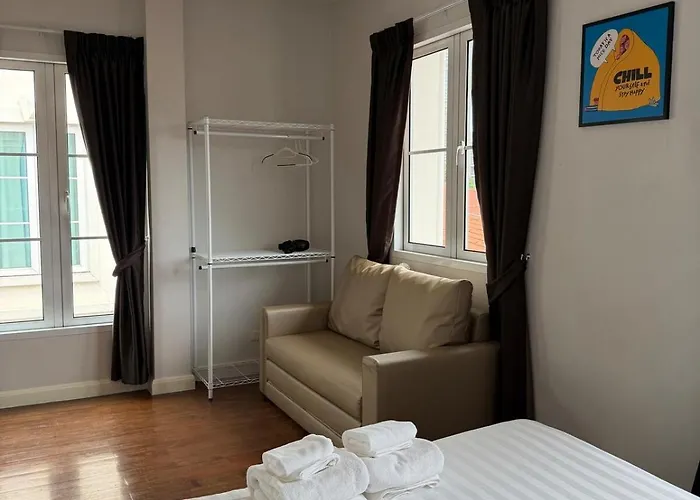 Entire 3bedroom Townhome, Shared Swimming Pool In Sukhumvit, 2901 度假居 *